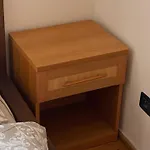 1 Bed Flat - Sleeps 2 - Pets - Smoking On Terrace