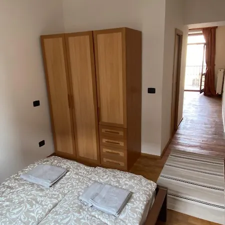 Apartament 1 Bed Flat - Sleeps 2 - Pets - Smoking On Terrace Praga